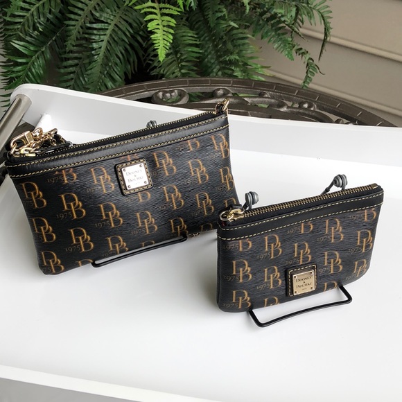 🎀 (3) Display stands prop items for viewing - Picture 3 of 6